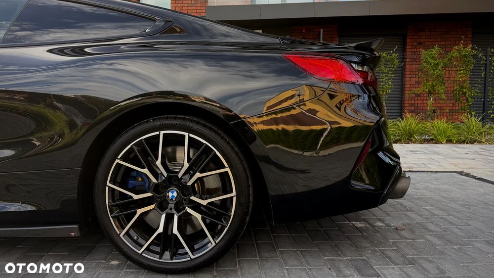 BMW Seria 8 - 8