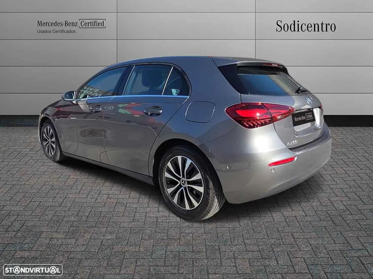 Mercedes-Benz A 200 Standard - 3