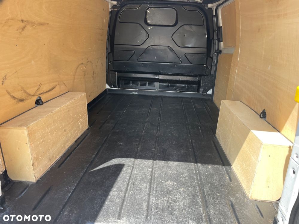 Ford Transit Custom - 19