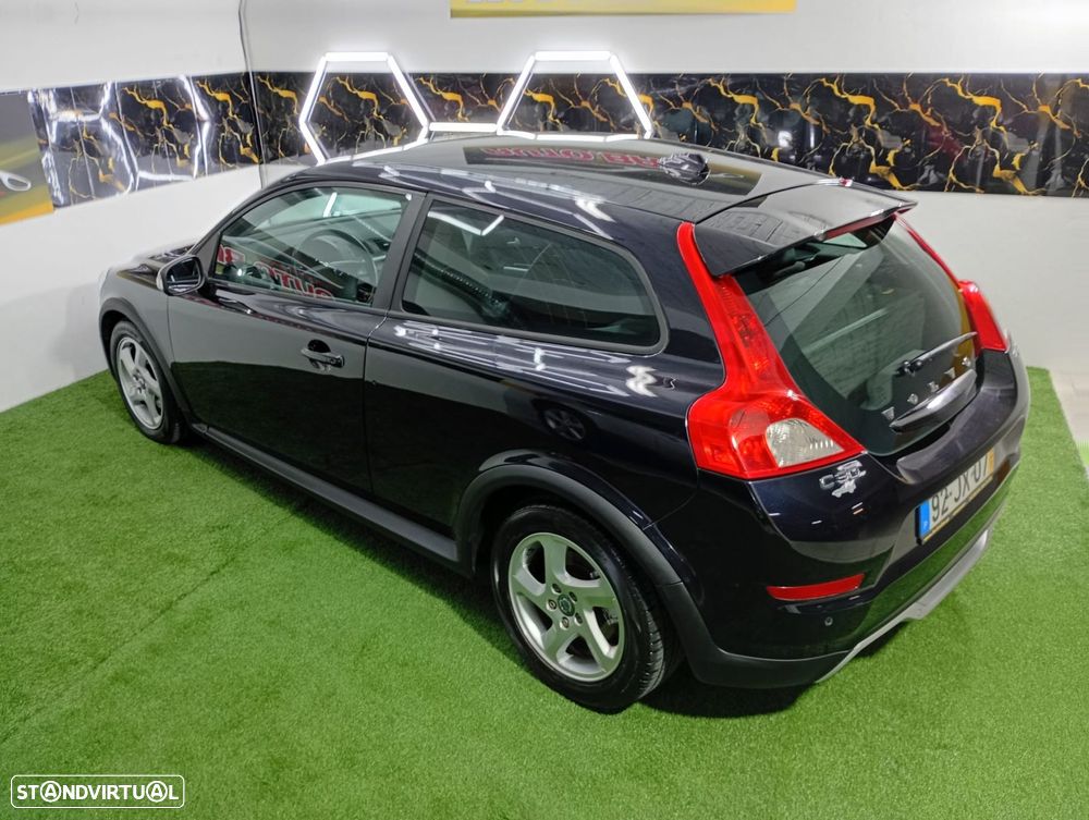 Volvo C30 1.6 D Drive Momentum — fotografia 32