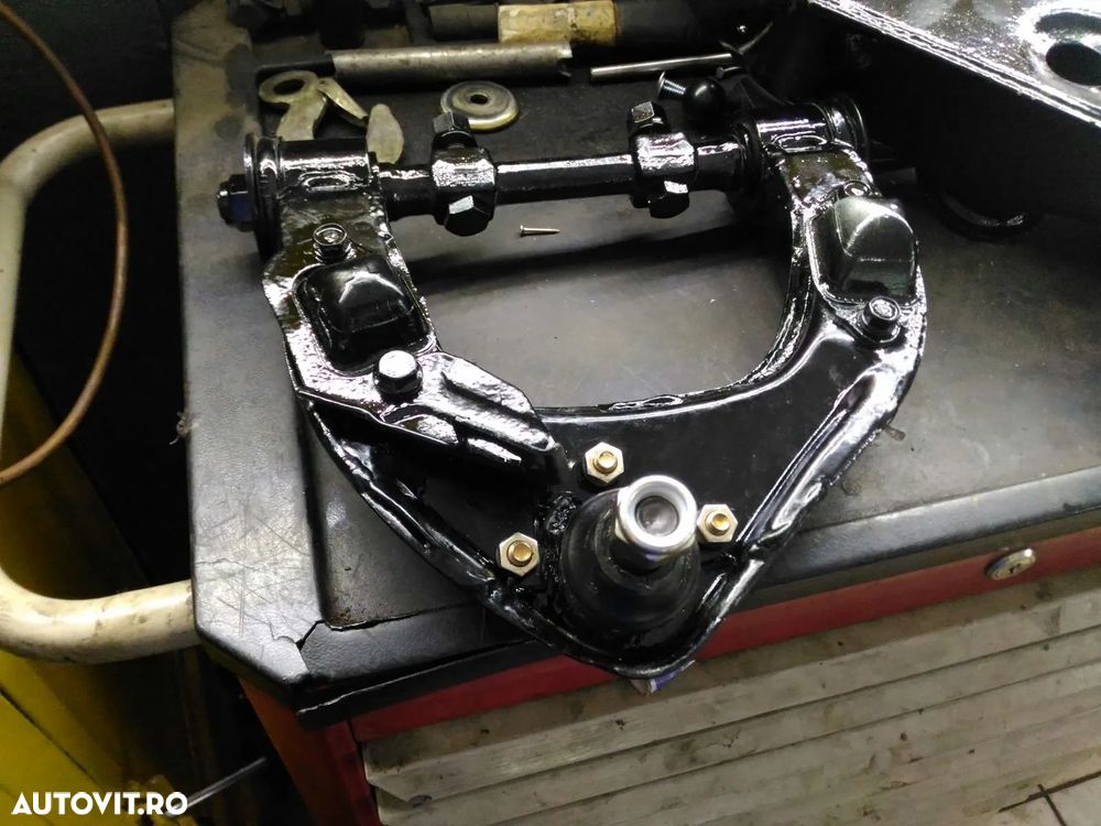 Mitsubishi Pajero - 17