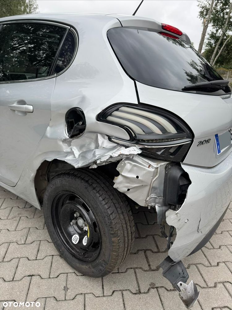 Peugeot 208 1.2 PureTech GPF Signature S&S - 10