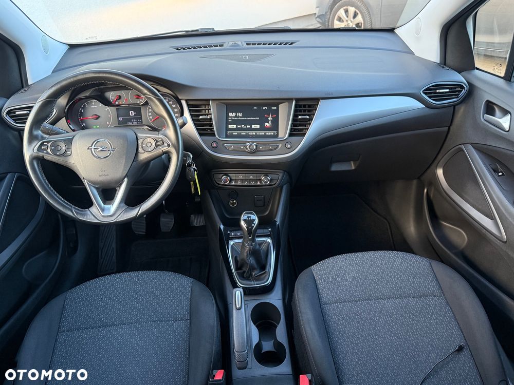 Opel Crossland X - 21
