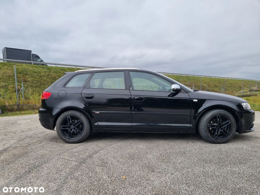 Audi A3 Sportback - 17