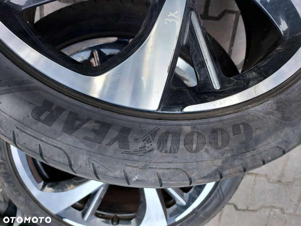 Opony 235 45 R20 Goodyear   2018 rok 2sztuki  letnie - 4