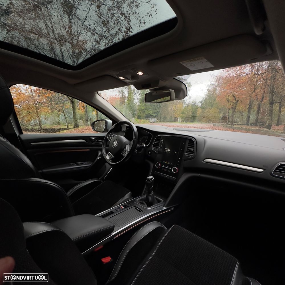 Renault Mégane Sport Tourer ENERGY dCi 130 GT LINE - 10