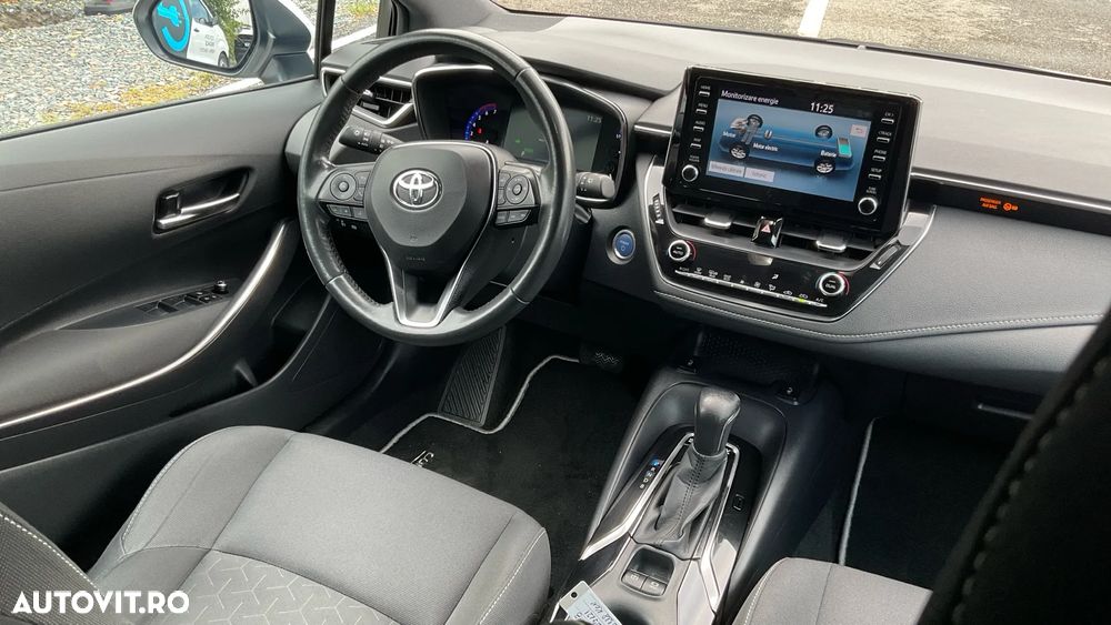 Toyota Corolla 1.8 HSD Dynamic - 13