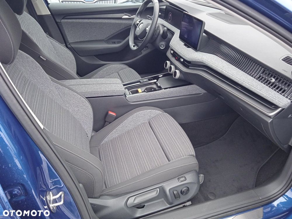 Skoda Superb 2.0 TDI SCR 4x4 Selection DSG - 17