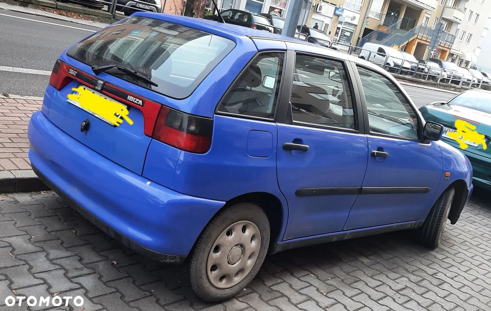 Seat Ibiza 1.0i Select - 4