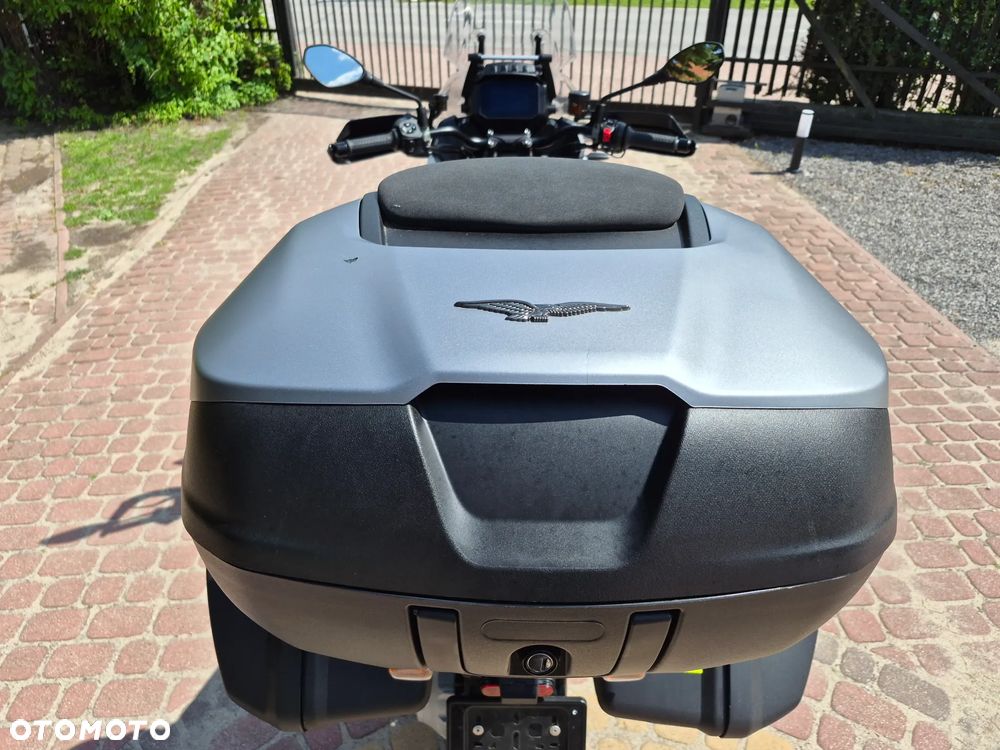 Moto Guzzi Stelvio - 16