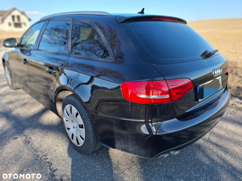 Audi A4 Avant 2.0 TDI DPF Ambition - 9