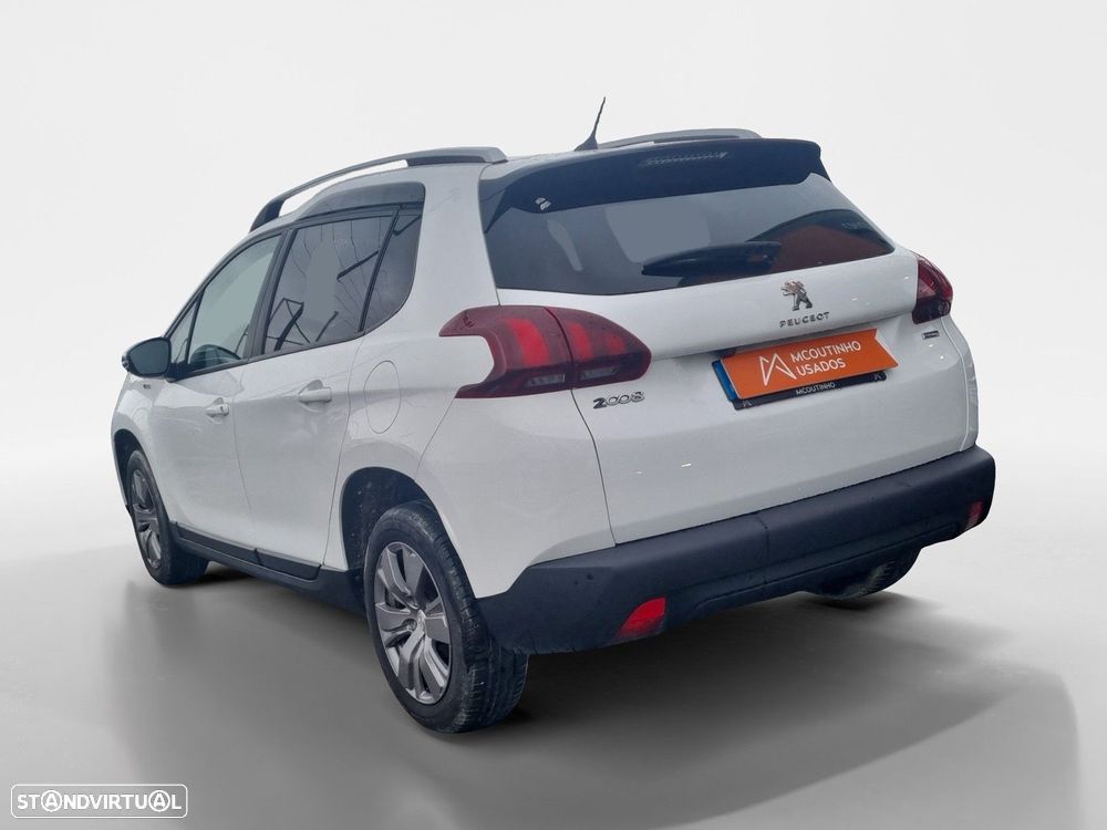 Peugeot 2008 1.2 PureTech Style - 3