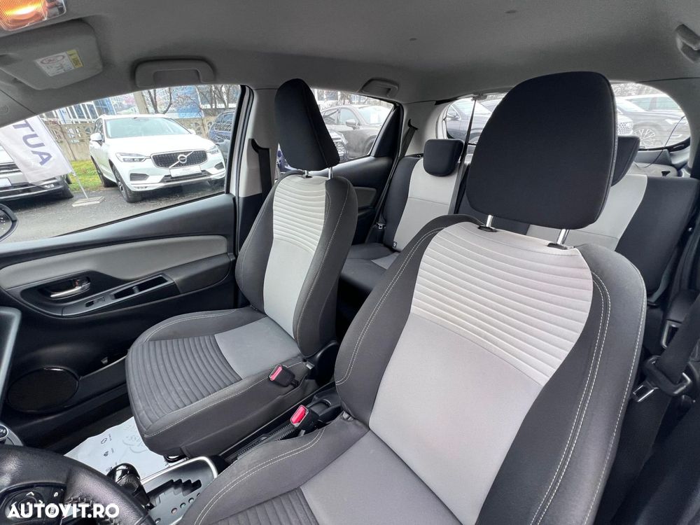 Toyota Yaris 1.5 VVT-i HSD Active - 11