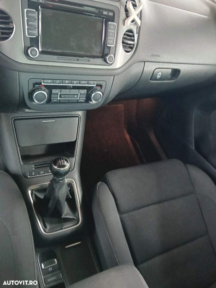 Volkswagen Tiguan 2.0 TDI DPF 4Motion Track&Field - 10