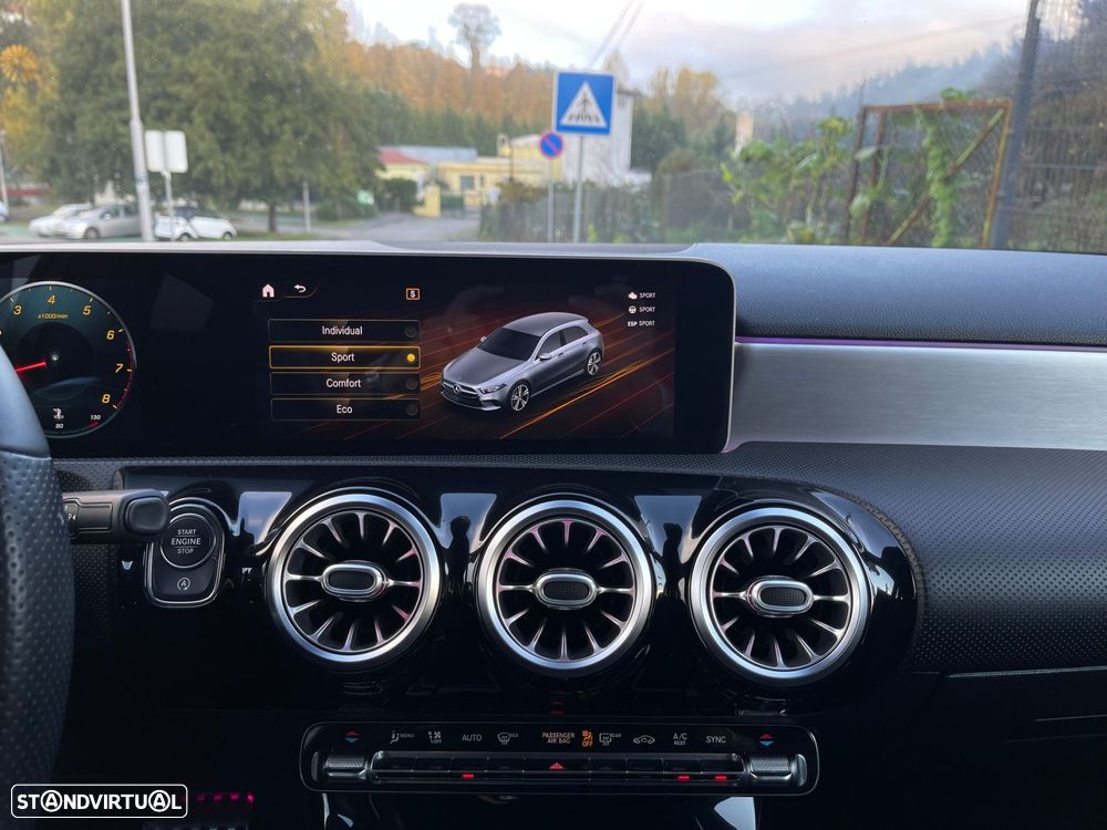 Mercedes-Benz A 180 7G-DCT AMG Line - 43