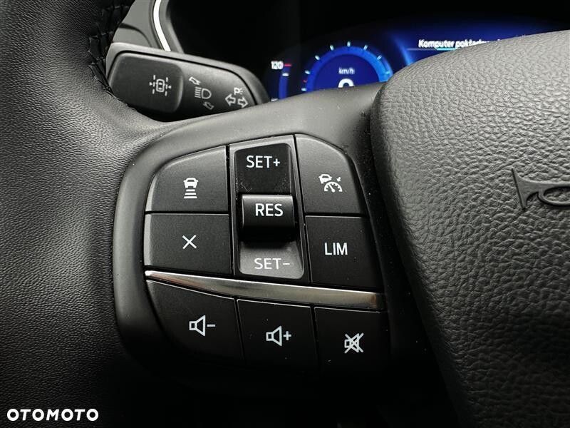 Ford Kuga - 15