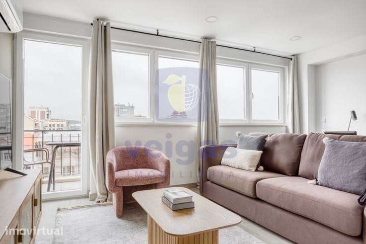 Penthouse T3 exclusiva com varanda e vistas desafogadas – Av. da Repúb - Grande imagem: 3/25