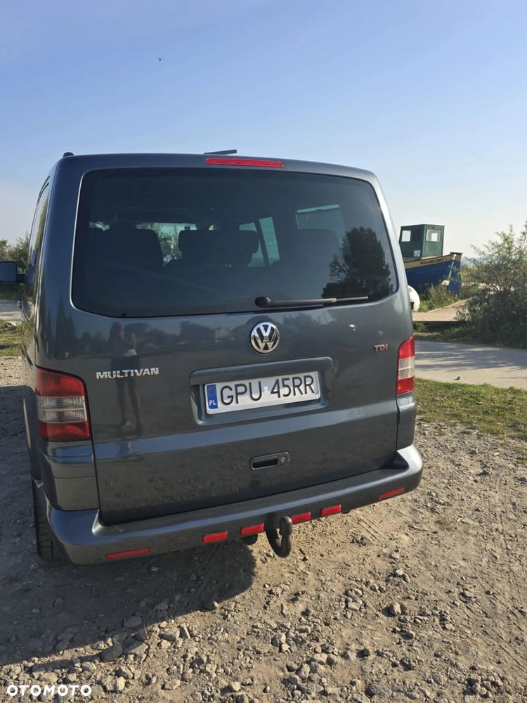Volkswagen Multivan - 4