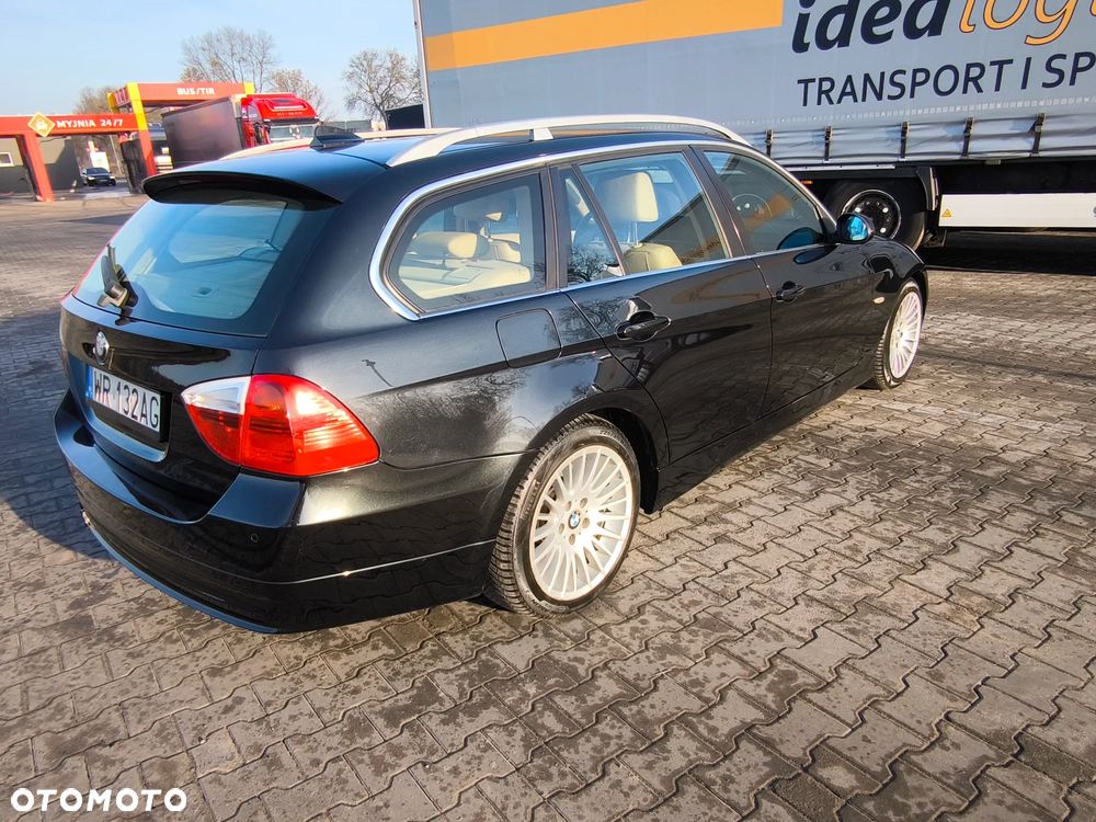 BMW Seria 3 330xi - 40
