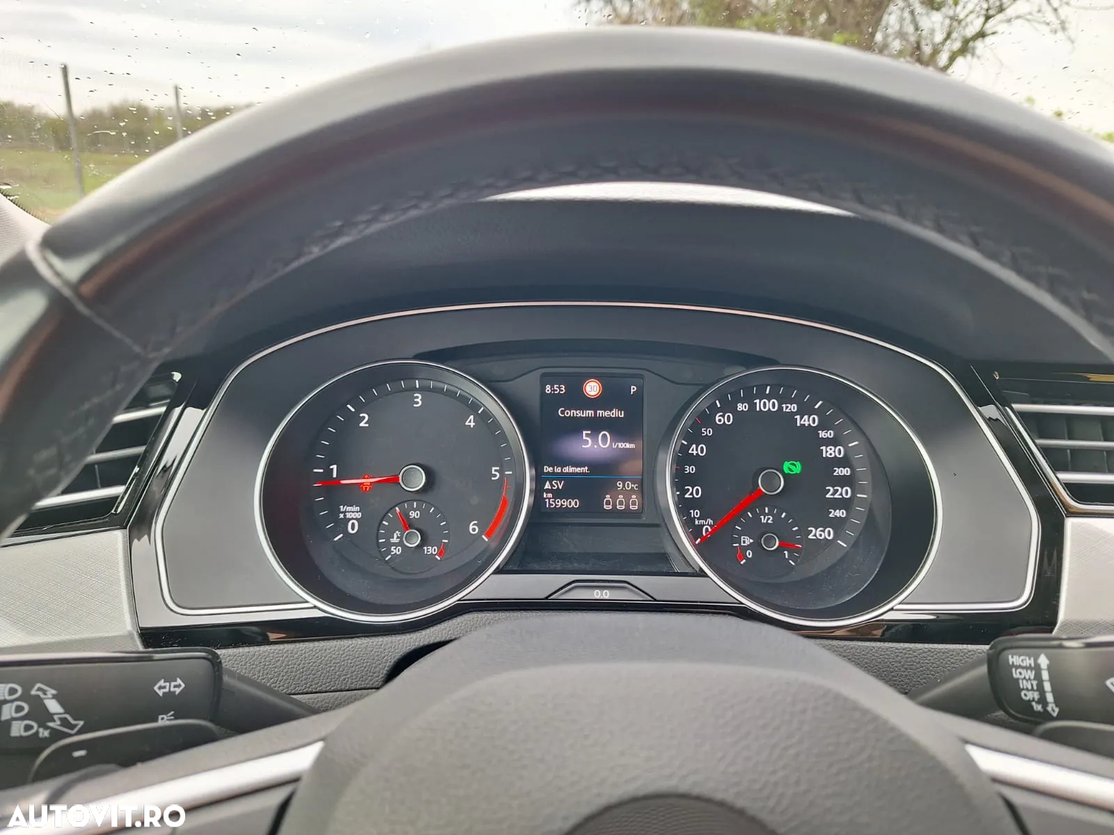 Volkswagen Passat Variant 2.0 TDI DSG Business - 9
