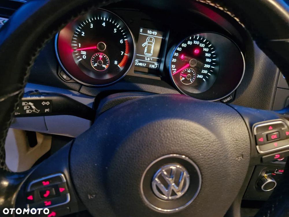 Volkswagen Golf - 4