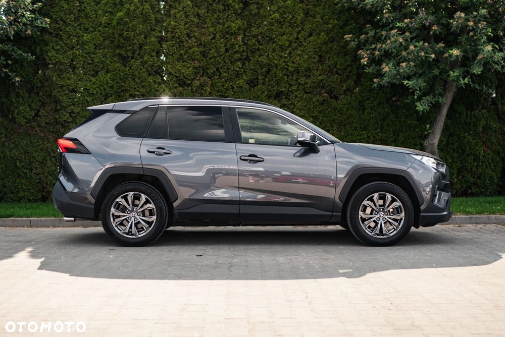 Toyota RAV4 - 9