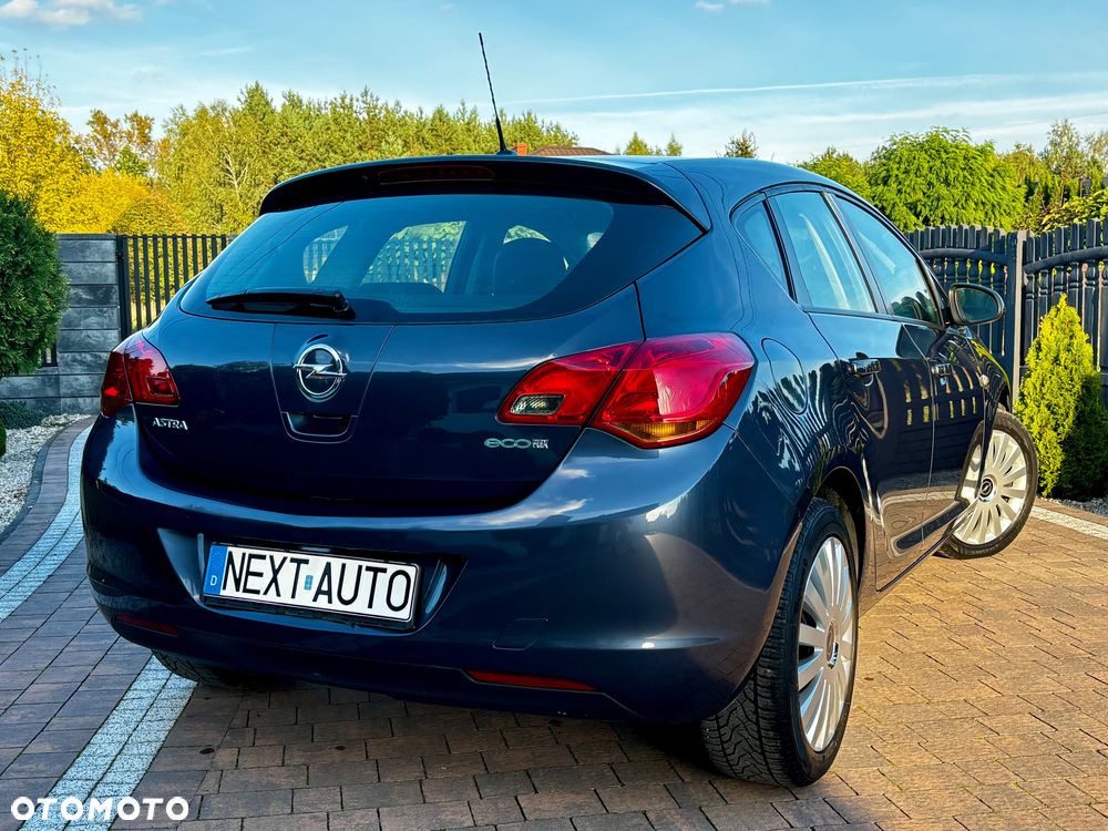 Opel Astra - 16