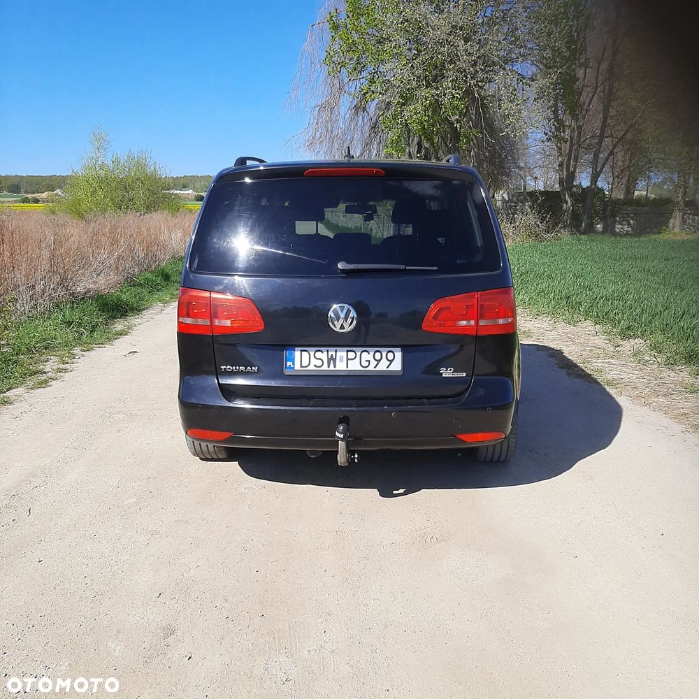 Volkswagen Touran 2.0 TDI Highline - 3