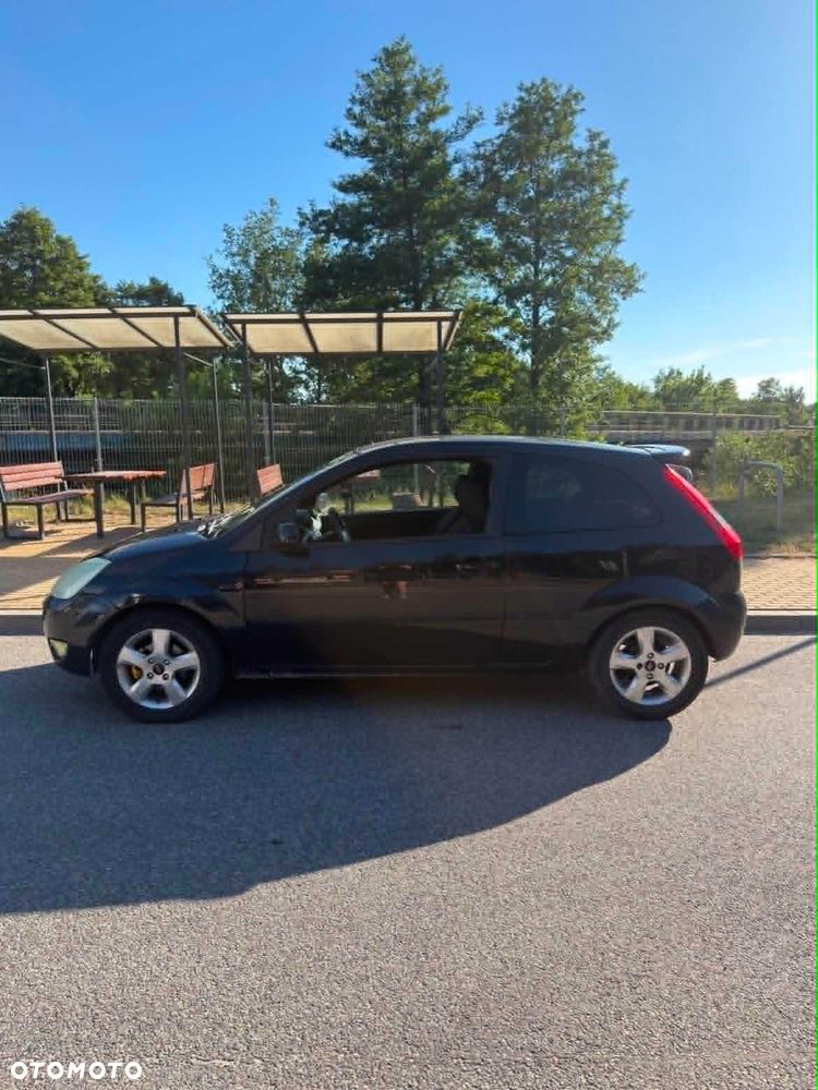 Ford Fiesta - 2