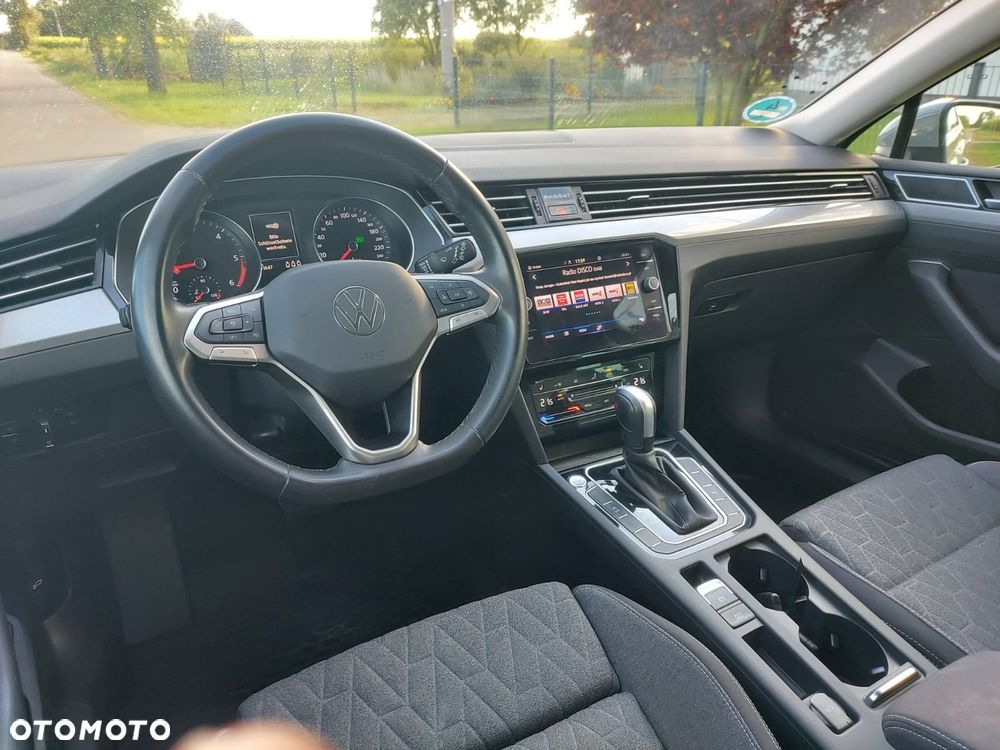 Volkswagen Passat 2.0 TDI SCR DSG Business - 11
