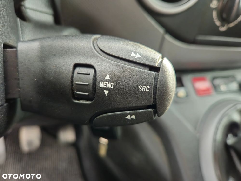 Peugeot PARTNER 1.6 HDI - 9