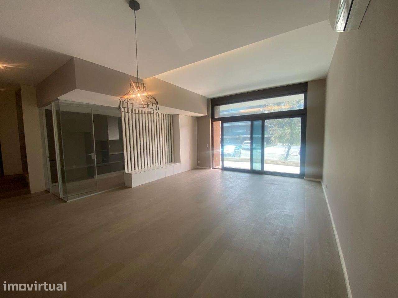 Magnífico T4 C/ 2 Suites/Garagem+2L. Garagem/a 100m da praia/Canidelo - Grande imagem: 4/20