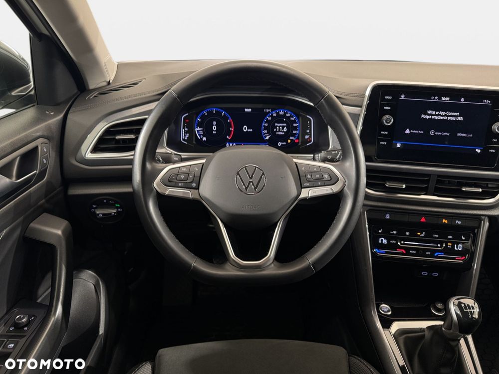 Volkswagen T-Roc - 17