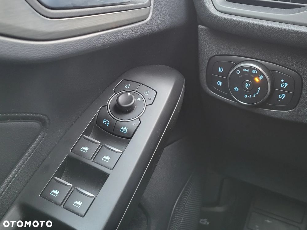 Ford Focus 1.0 EcoBoost mHEV Titanium X - 17