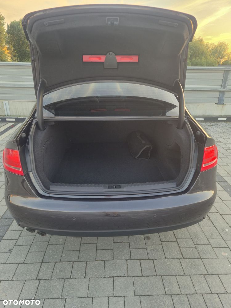 Audi A4 Limousine 2.0 TDI Limited Edition - 10