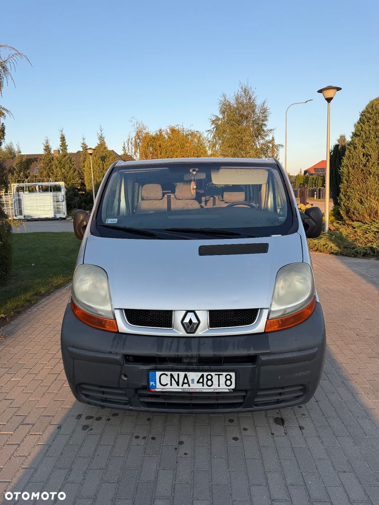 Renault Trafic dCi Passenger - 4