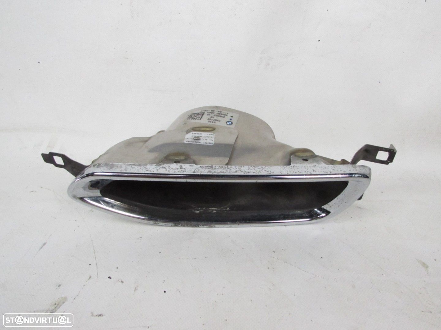 Guarnição da Ponteira Escape Direito Seminovo/ Original BMW 7 (G11, G12) 5112735... - 1