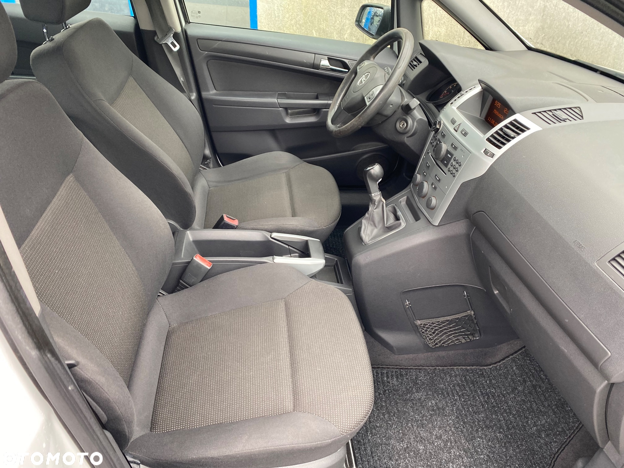 Opel Zafira 1.6 Edition - 31