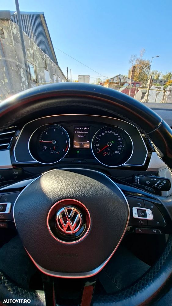 Volkswagen Passat Variant 2.0 TDI DSG Highline - 6