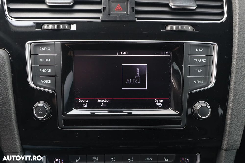 Volkswagen Golf 1.6 TDI DPF BlueMotion Technology Highline - 14