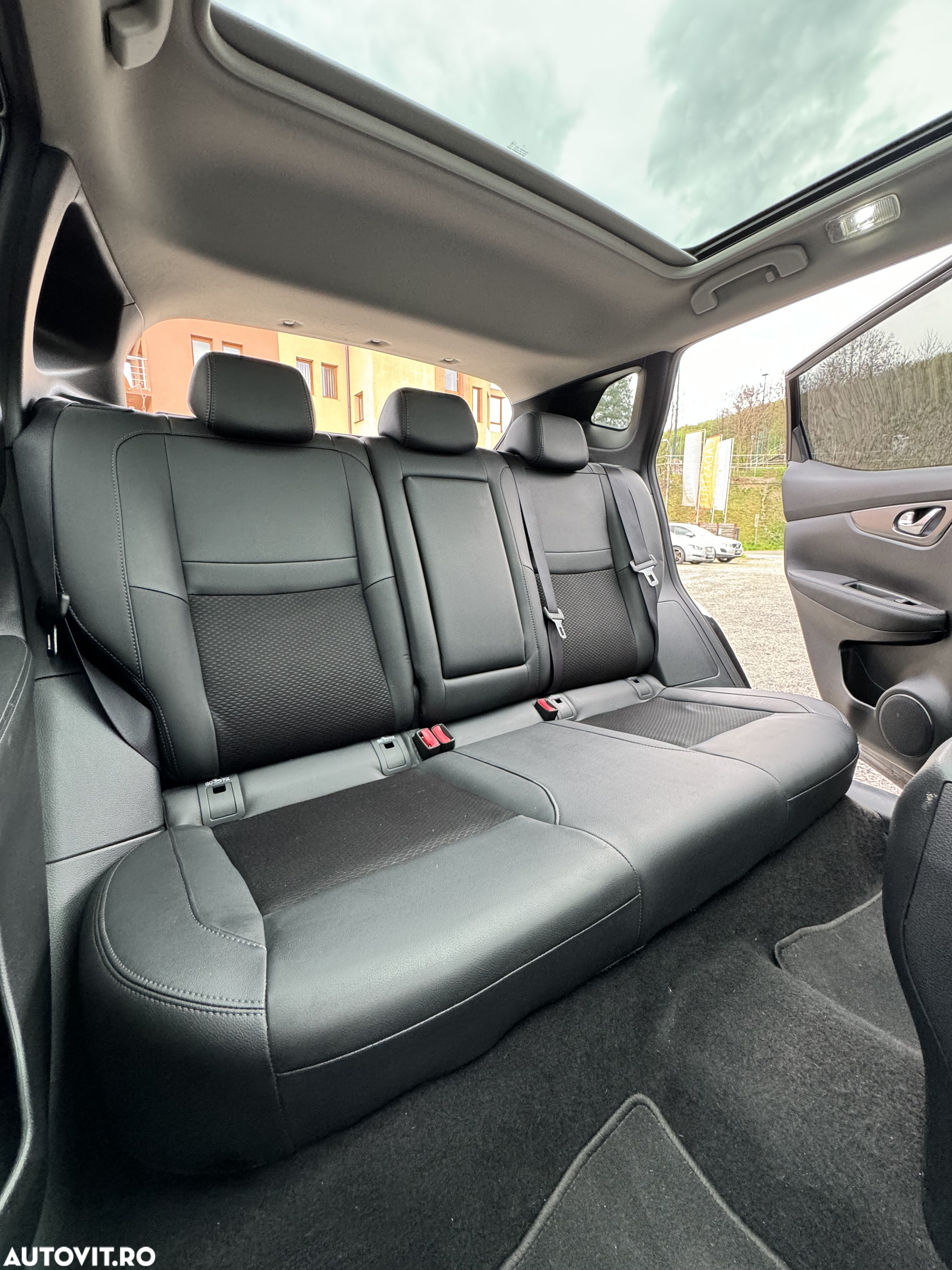 Nissan Qashqai 1.6 DCI Xtronic TEKNA+ - 22