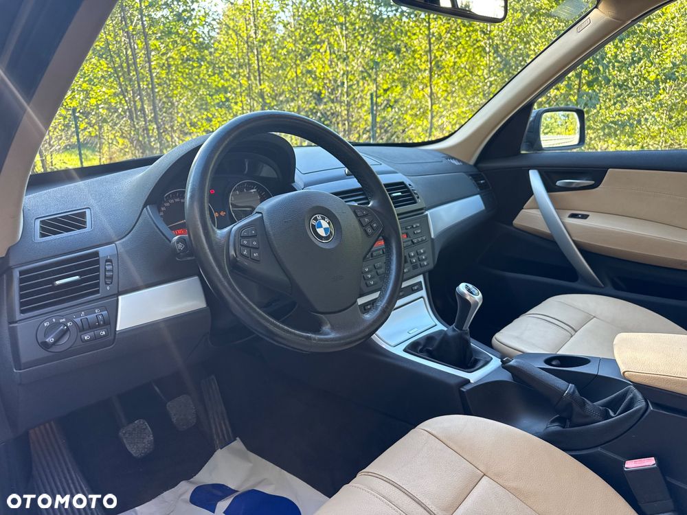 BMW X3 2.5si - 16