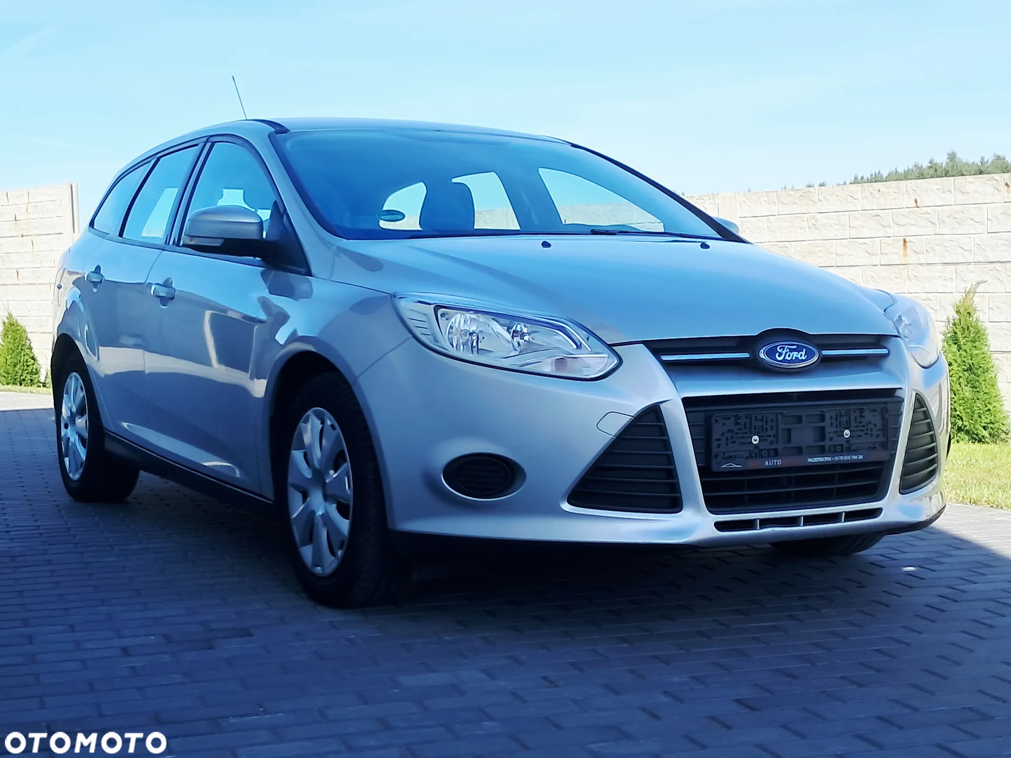 Ford Focus Turnier 1.0 EcoBoost Start-Stopp-System Ambiente - 32