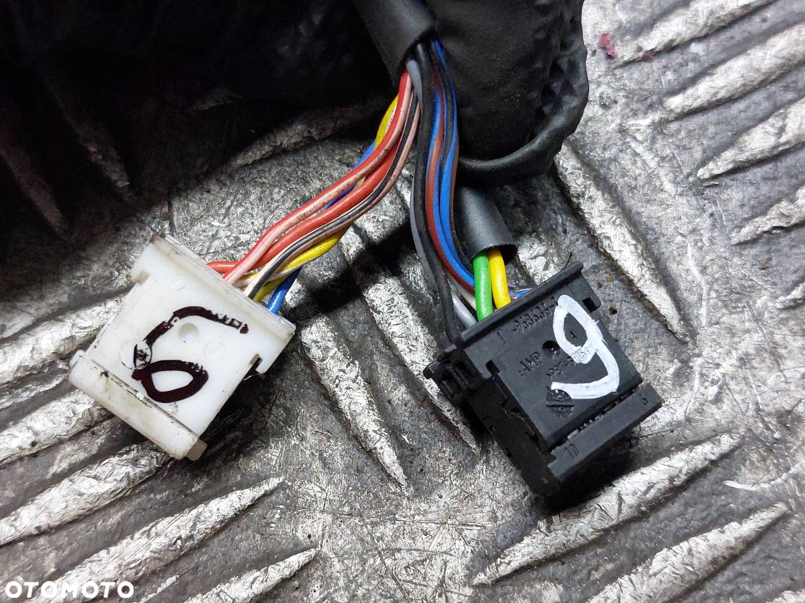 LUSTERKO LEWE ELEKTRYCZNE MERCEDES W220 2208100116 15 PIN (9 + 6 ) EU - 9