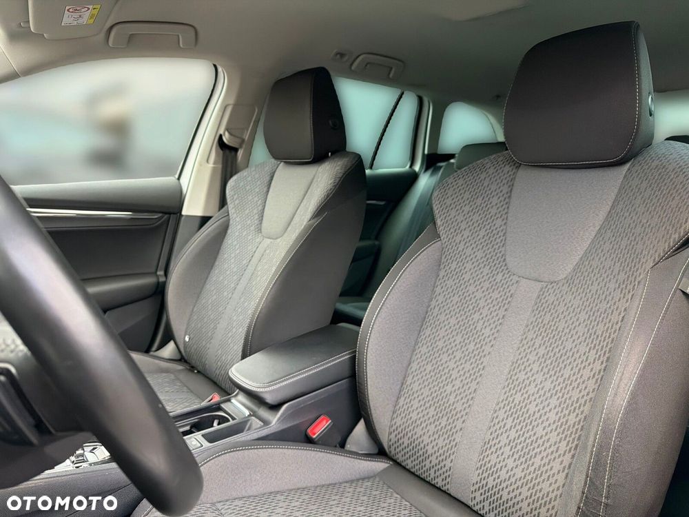 Skoda Octavia 2.0 TDI Style DSG - 36