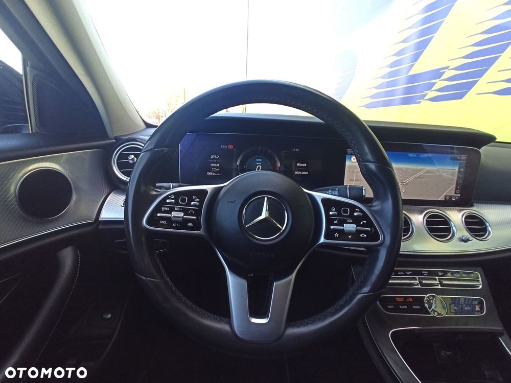Mercedes-Benz Klasa E - 13