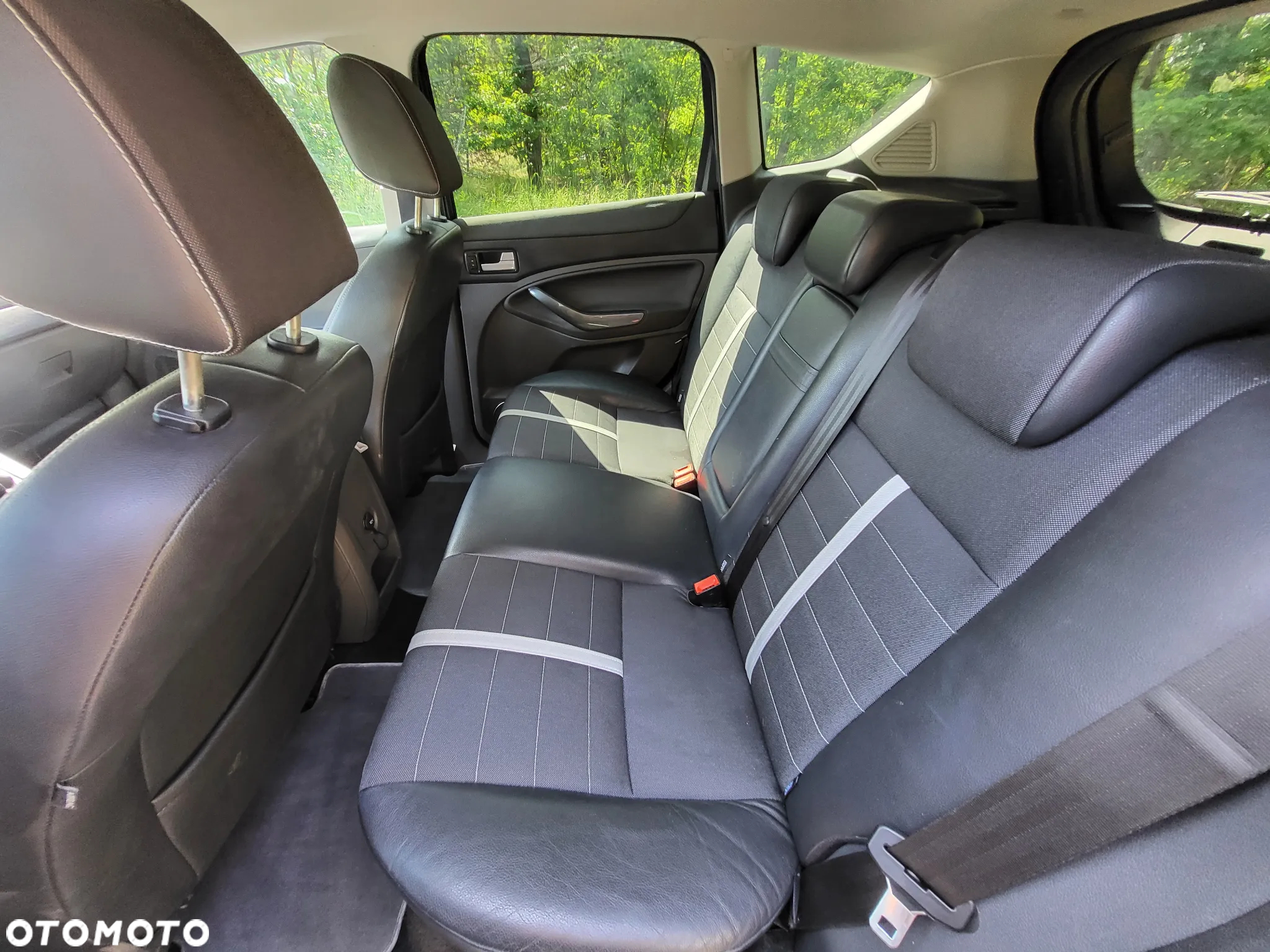 Ford Kuga 2.0 TDCi Titanium - 15