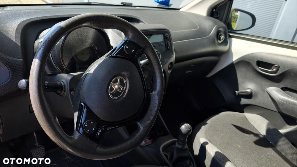 Toyota Aygo 1.0 VVT-i JBL Edition - 12