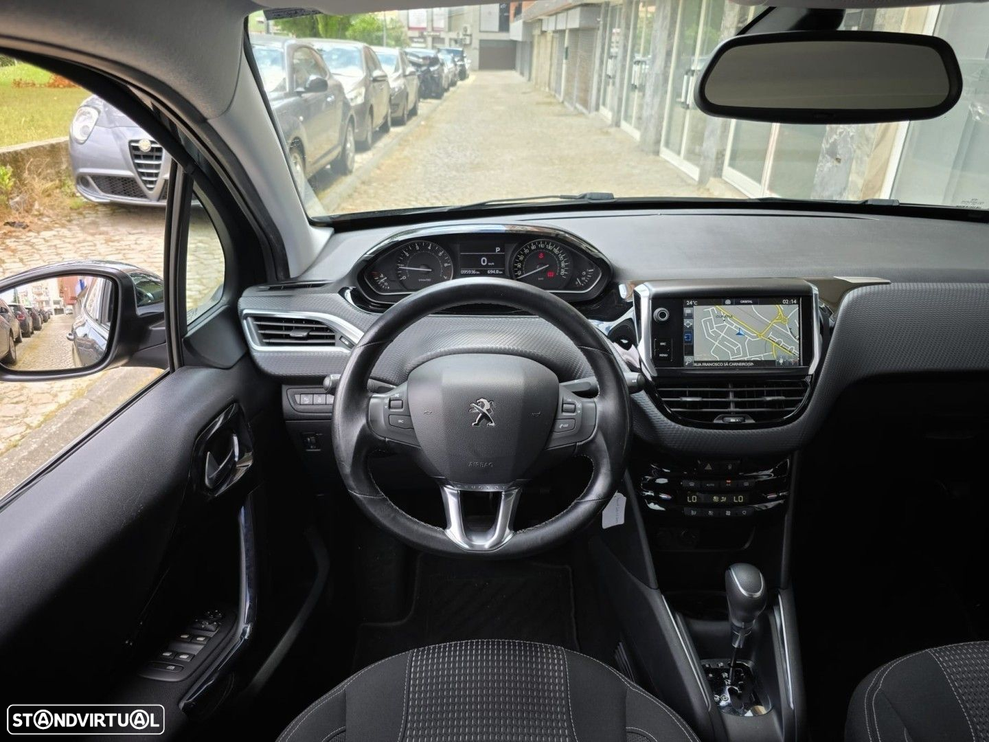 Peugeot 208 1.2 PureTech Allure EAT6 - 19