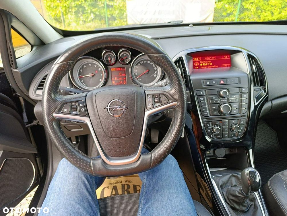 Opel Astra GTC 1.4 Turbo - 13